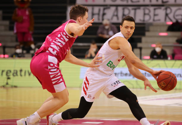 验尚浅的球 验尚浅的球