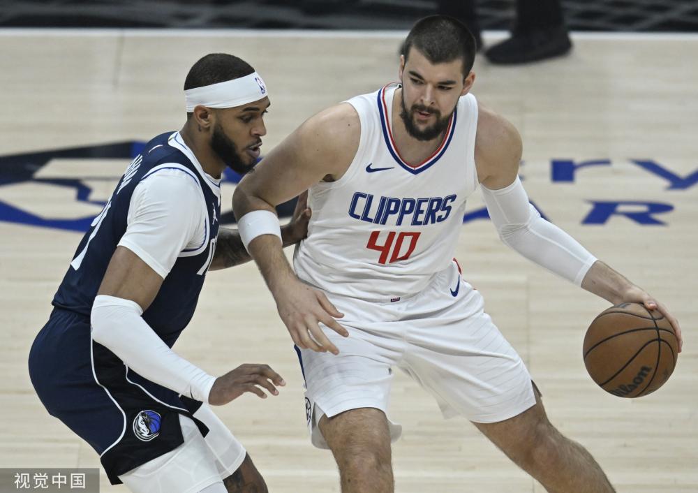 这显示出她 这显示出她